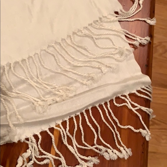 Cream pashmina - Picture 2 of 2